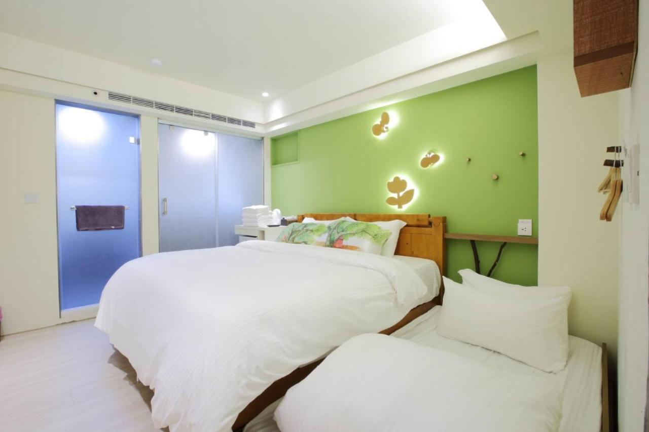 Hotel We Have Story à Taichung Extérieur photo
