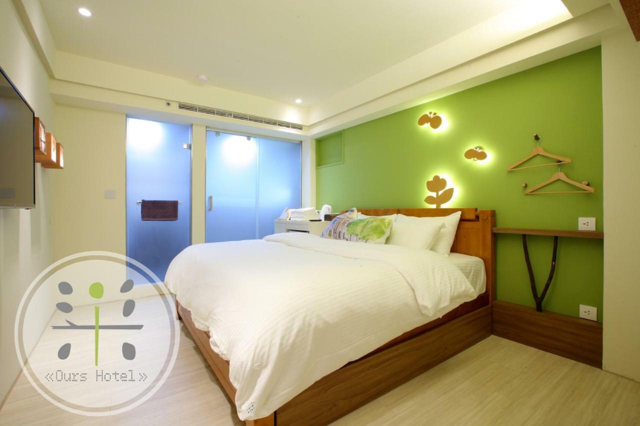 Hotel We Have Story à Taichung Extérieur photo